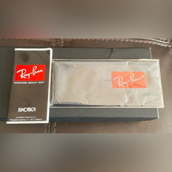 Ray ban sunglasses - Picture 5 of 5